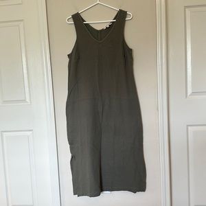 NWOT Briggs Olive Green Sleeveless Dress